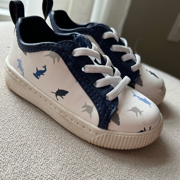 🍂CLEAROUT Carter's Slip-On Shark Sneaker - Picture 10 of 11